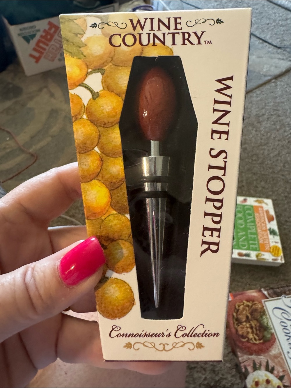 Wine Country Wine Stopper Connoisseur's Collection Brown